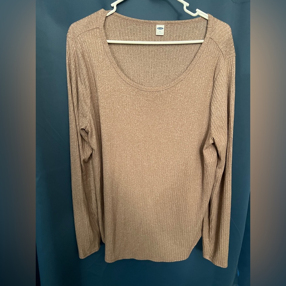 Long sleeve top